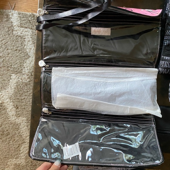 Mary Kay make up bag lot - Picture 3 of 13